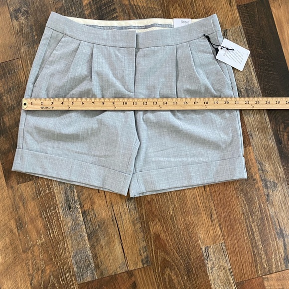 Gray Pleated Cuffed Shorts by Express size 10 - Picture 11 of 11